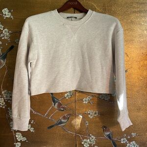 Zara cropped sweatshirt size medium
